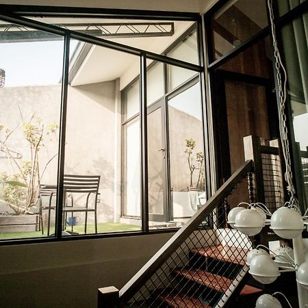 未艾公寓welove Apartment Синьин Экстерьер фото